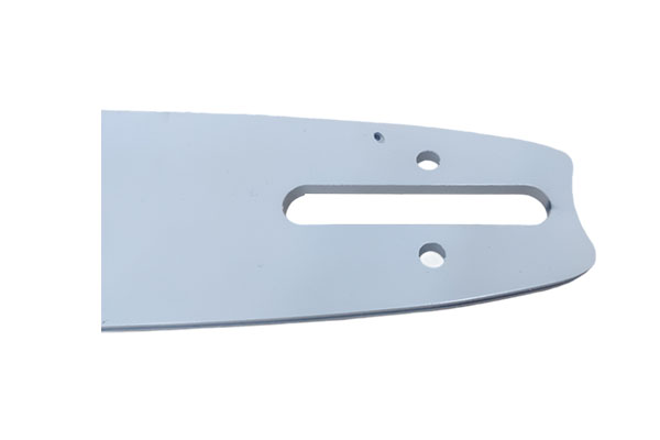 How does alloy guide plate affect the blowing efficiency of garden power machinery?